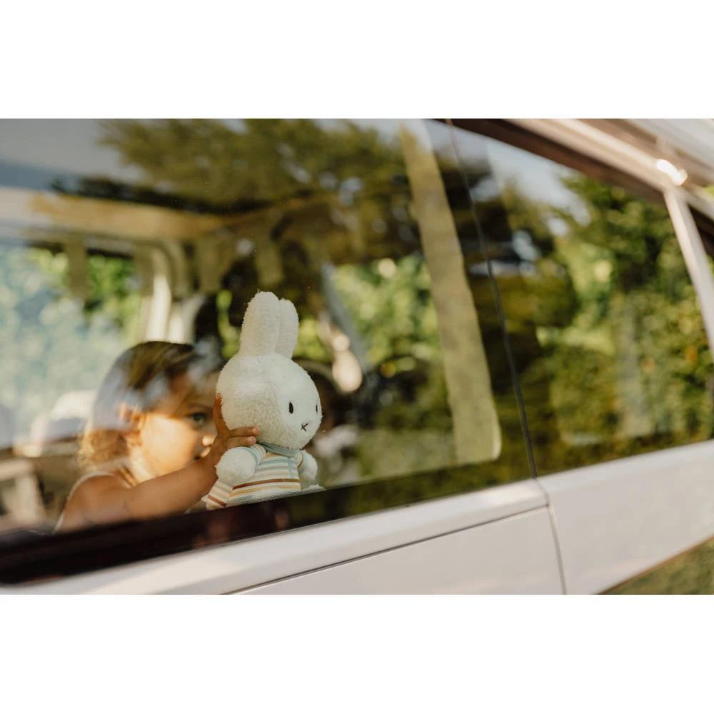 Nijntje X Little Dutch Vintage Sunny Stripes Knuffel - 25 Cm 6 Nijntje X Little Dutch Vintage Sunny Stripes Knuffel - 25 Cm - Afbeelding 4