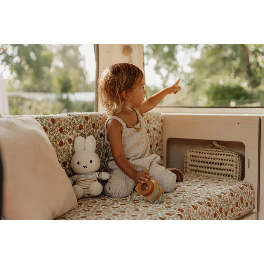 Nijntje X Little Dutch Vintage Sunny Stripes Knuffel - 25 Cm 4 Nijntje X Little Dutch Vintage Sunny Stripes Knuffel - 25 Cm - Afbeelding 2