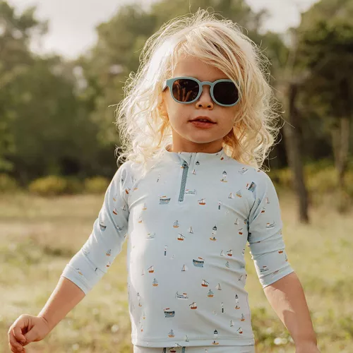 Little Dutch Kinderzonnebril Wayfarer Blue 6 Little Dutch Kinderzonnebril Wayfarer Blue - Afbeelding 4